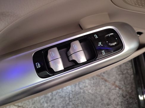 New 2026 Mercedes-Benz C 300 Sedan image 13