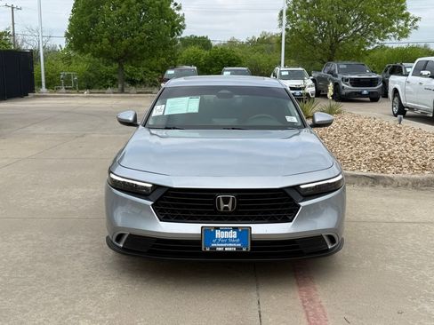 Used 2023 Honda Accord EX image 8