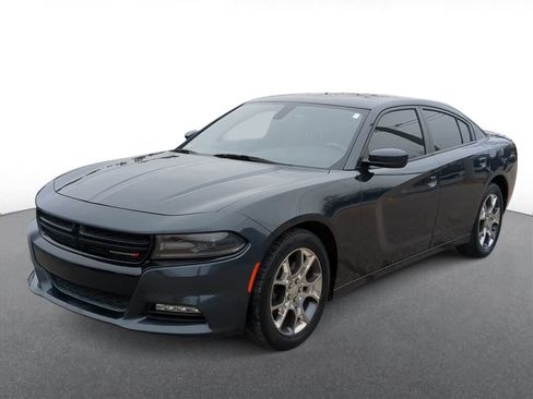 Used 2016 Dodge Charger SXT w/ Rallye Group image 4