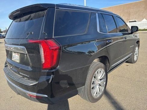 Used 2021 GMC Yukon Denali w/ Denali Premium Package image 7