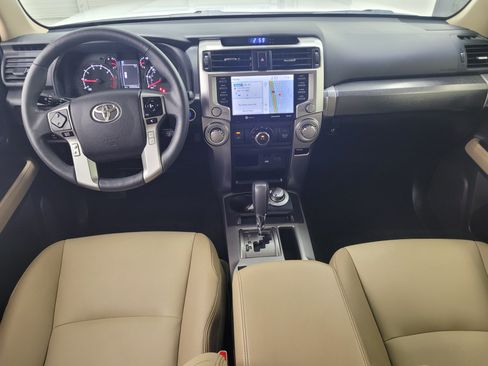 Certified 2022 Toyota 4Runner SR5 Premium w/ Moonroof Package AWD/4WD image 15