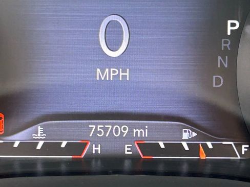 Used 2019 Jeep Cherokee Limited AWD/4WD image 13