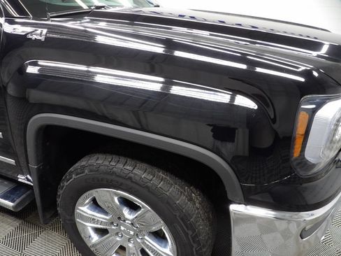 Used 2018 GMC Sierra 1500 SLT AWD/4WD image 26