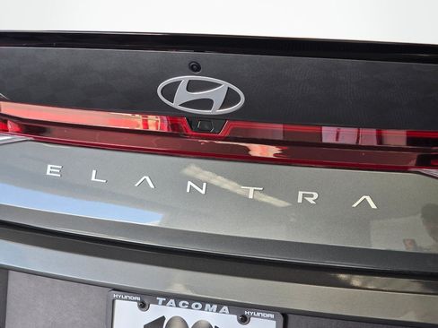 New 2026 Hyundai Elantra Sport FWD image 15