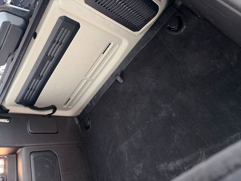 Used 2025 Ford Bronco Big Bend image 35