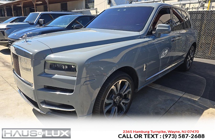 Used 2022 Rolls-Royce Cullinan AWD/4WD image 3