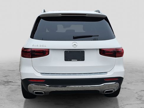 Certified 2025 Mercedes-Benz GLB 250 image 6