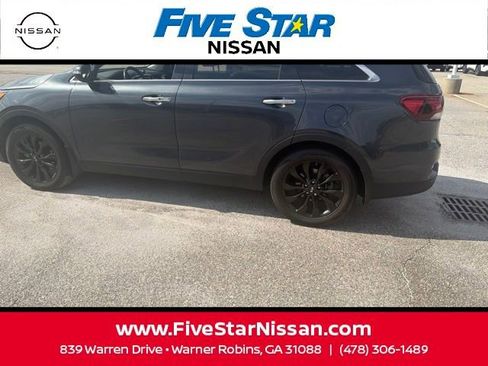 Used 2020 Kia Sorento EX FWD image 17