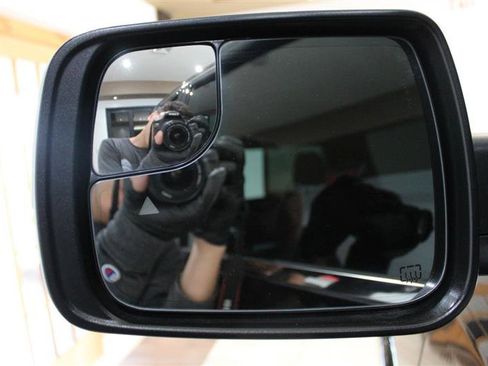 Used 2021 RAM 1500 Limited image 13