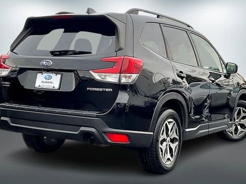 Used 2019 Subaru Forester Premium image 13