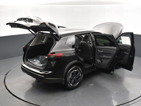 New 2026 Nissan Rogue SV w/ SV Premium Package image 34