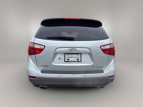 Used 2010 Hyundai Veracruz Limited FWD image 6