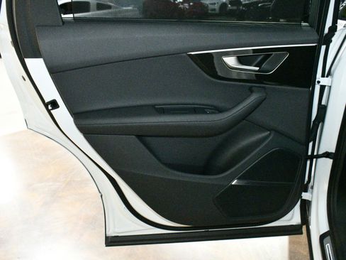 Used 2023 Audi Q7 3.0T Prestige w/ Prestige Package image 43