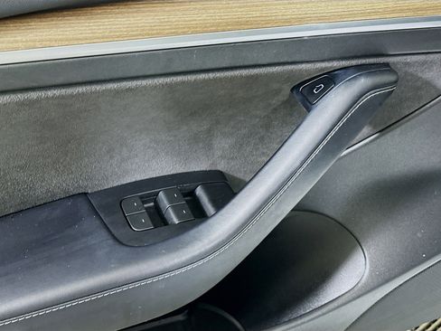 Used 2022 Tesla Model 3 RWD image 15