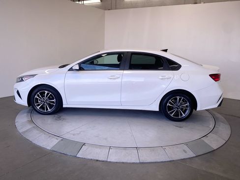 Used 2024 Kia Forte LXS FWD image 2