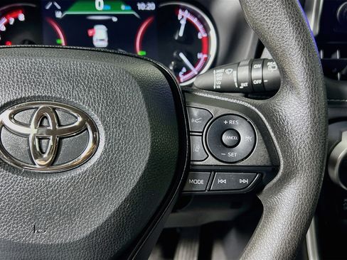 Used 2024 Toyota RAV4 XLE FWD image 19