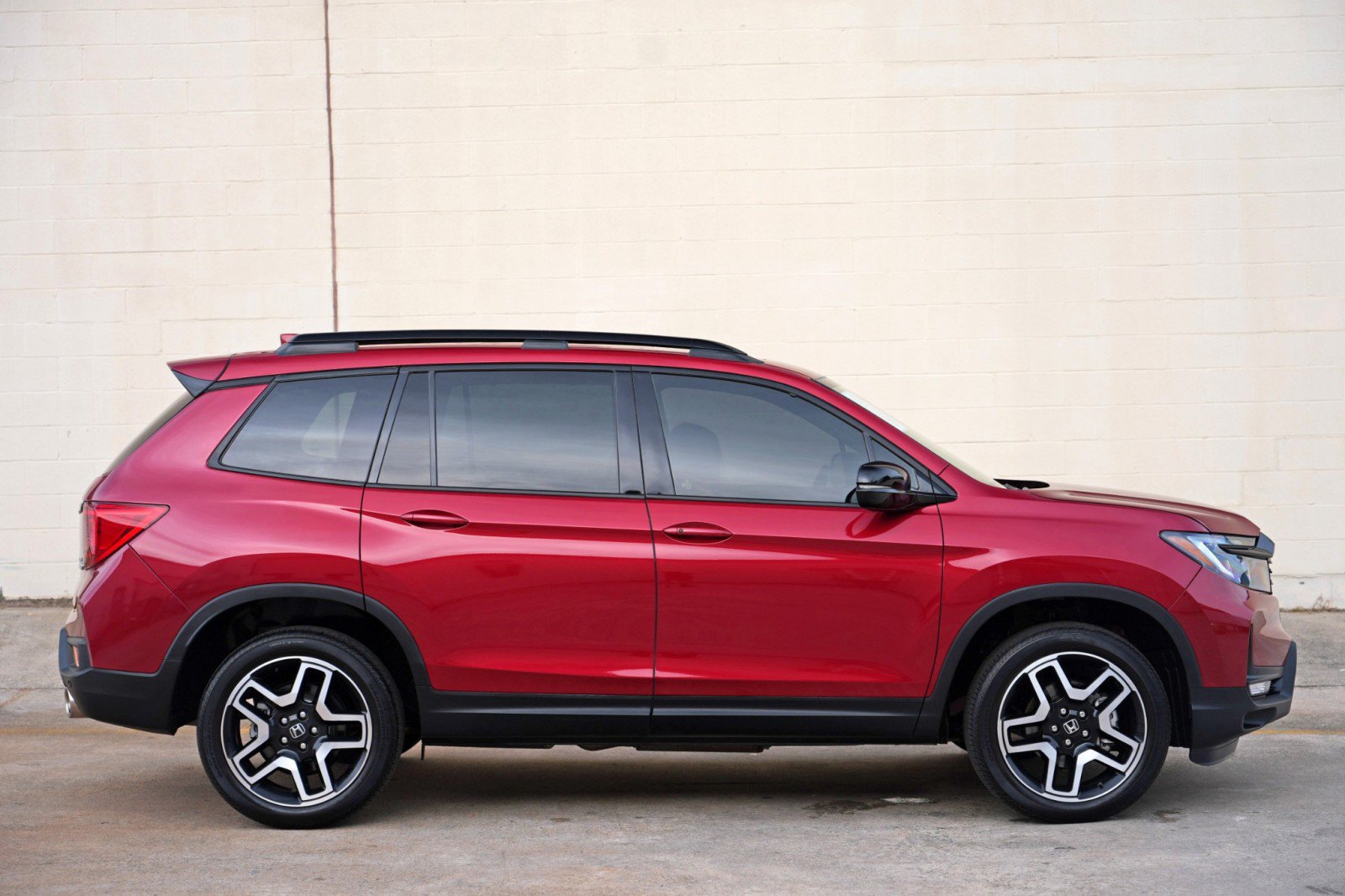 Used 2023 Honda Passport Elite image 54