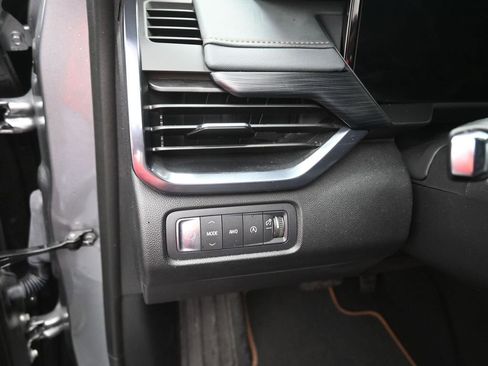 Used 2025 GMC Acadia AT4 w/ Super Cruise Package image 21