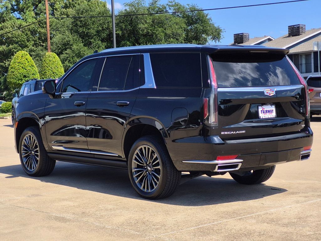 Used 2024 Cadillac Escalade Premium Luxury Platinum w/ Heavy-Duty Trailer Package AWD/4WD image 4