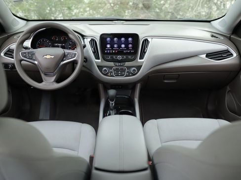 Used 2023 Chevrolet Malibu LT image 18