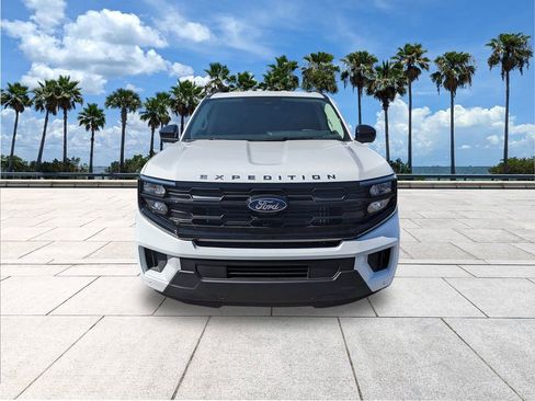 New 2025 Ford Expedition Max Active image 3