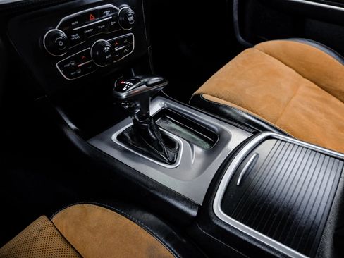 Used 2020 Dodge Charger Scat Pack RWD image 31