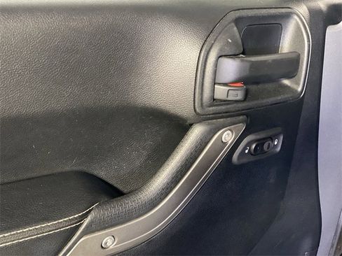 Used 2017 Jeep Wrangler Unlimited Sport image 25