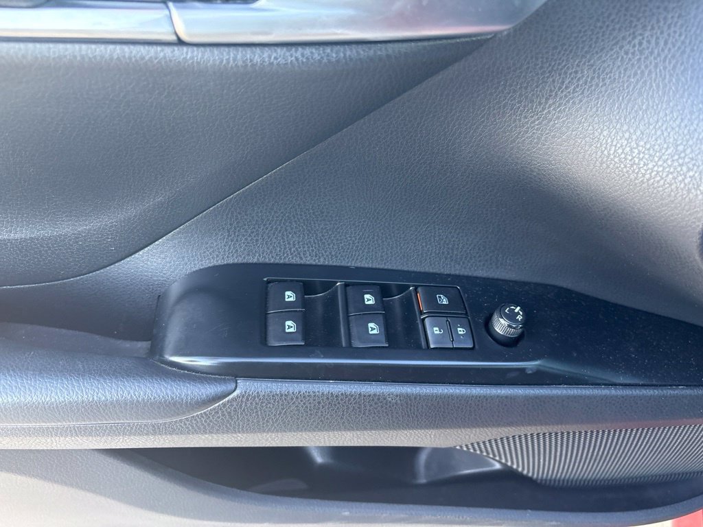 Used 2019 Toyota Camry LE FWD image 12