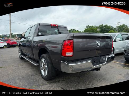 Used 2016 RAM 1500 Classic SLT RWD image 3