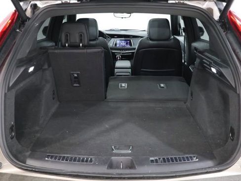 Used 2020 Cadillac XT4 Premium Luxury w/ Technology Package FWD image 34