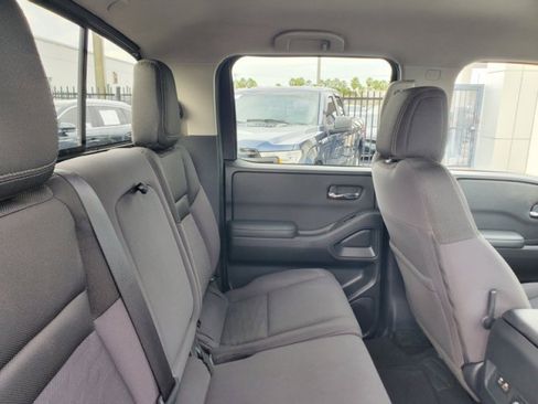 Used 2022 Nissan Frontier SV image 30