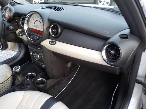Used 2012 MINI Cooper S image 25
