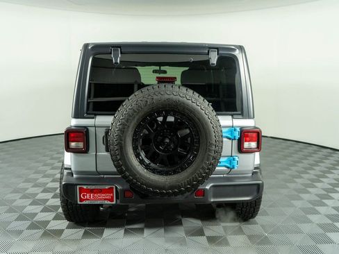 Used 2021 Jeep Wrangler Unlimited Sahara image 5