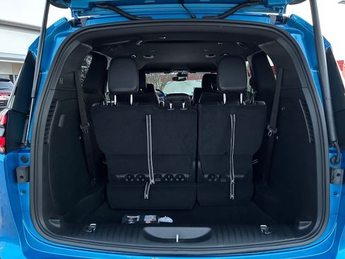 New 2026 Chrysler Pacifica Select image 21