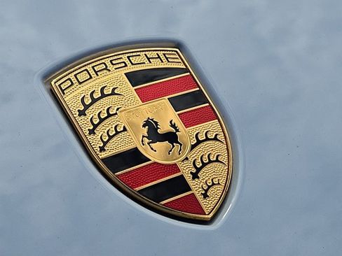 Used 2024 Porsche Cayenne AWD/4WD image 30