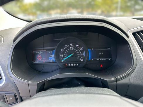 Used 2024 Ford Edge SEL image 10