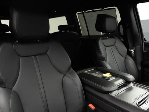 Used 2023 Jeep Wagoneer Series III w/ Convenience Group I image 43