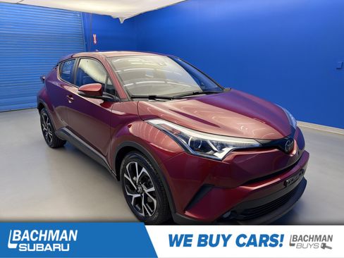 Used 2018 Toyota C-HR XLE FWD image 1