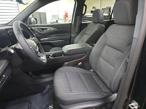 New 2026 Chevrolet Traverse LT w/ Driver Confidence Package image 16