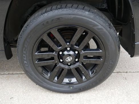 Used 2020 Toyota 4Runner Nightshade AWD/4WD image 33