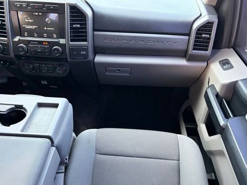 Used 2018 Ford F250 XL w/ STX Appearance Package image 11