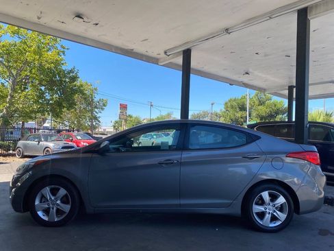 Used 2013 Hyundai Elantra GLS w/ Preferred Pkg FWD image 29