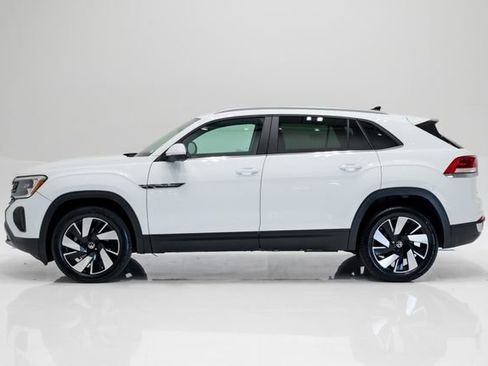 Used 2025 Volkswagen Atlas Cross Sport SE AWD/4WD image 27