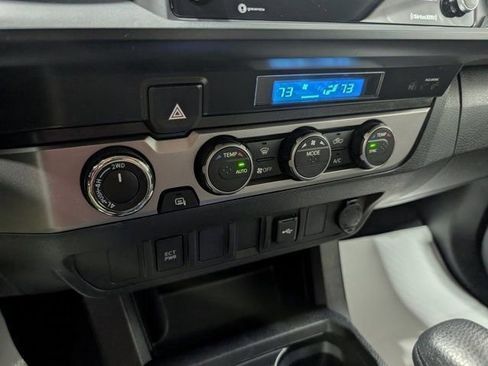 Used 2022 Toyota Tacoma SR image 13