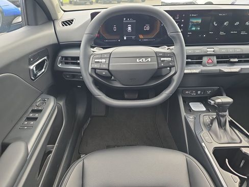 New 2026 Kia K4 EX FWD image 12
