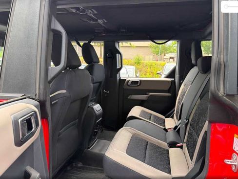Used 2023 Ford Bronco Wildtrak AWD/4WD image 8