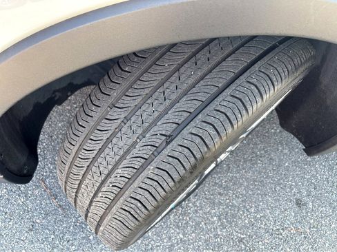 Certified 2024 Cadillac XT4 Premium Luxury image 31