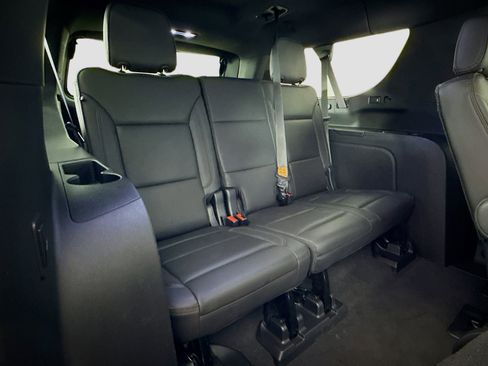 Used 2021 Chevrolet Suburban High Country AWD/4WD image 29