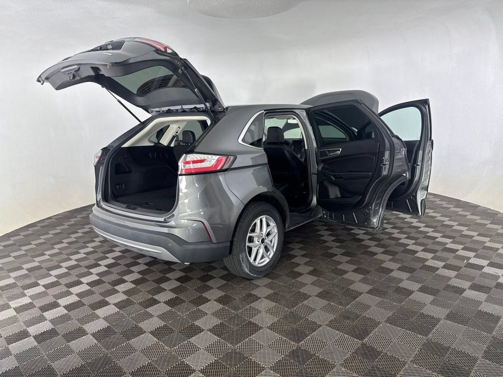 Used 2023 Ford Edge SEL AWD/4WD image 15