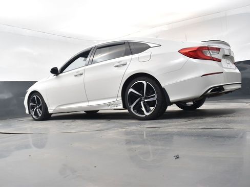 Used 2018 Honda Accord Sport image 25